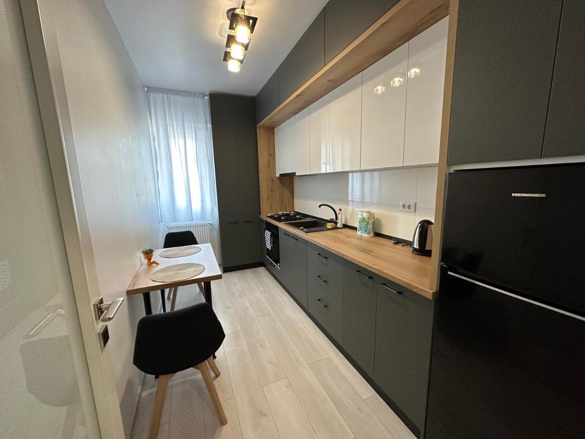 Renting Solutions Studio Iasi Exterior photo